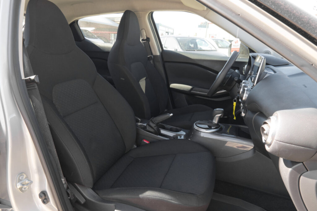 Nissan Juke 1.0 DIG-T Acenta DCT