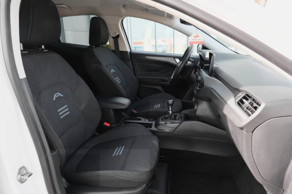 Ford Focus 1.0 MHEV Active