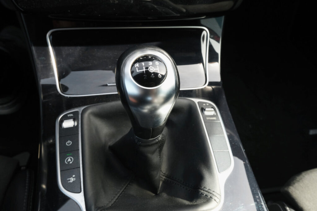 Mercedes-Benz C200 d 1.6D Cabrio AMG Line