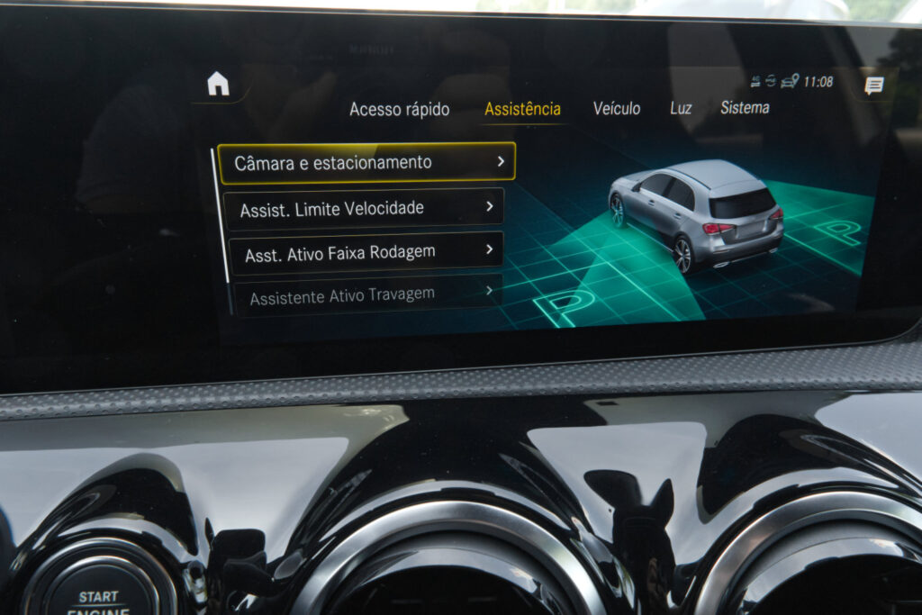 Mercedes-Benz A180d 2.0D AMG Auto