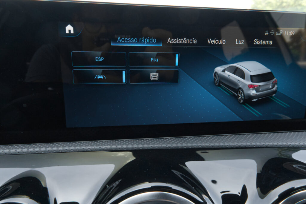 Mercedes-Benz A180d 2.0D AMG Auto