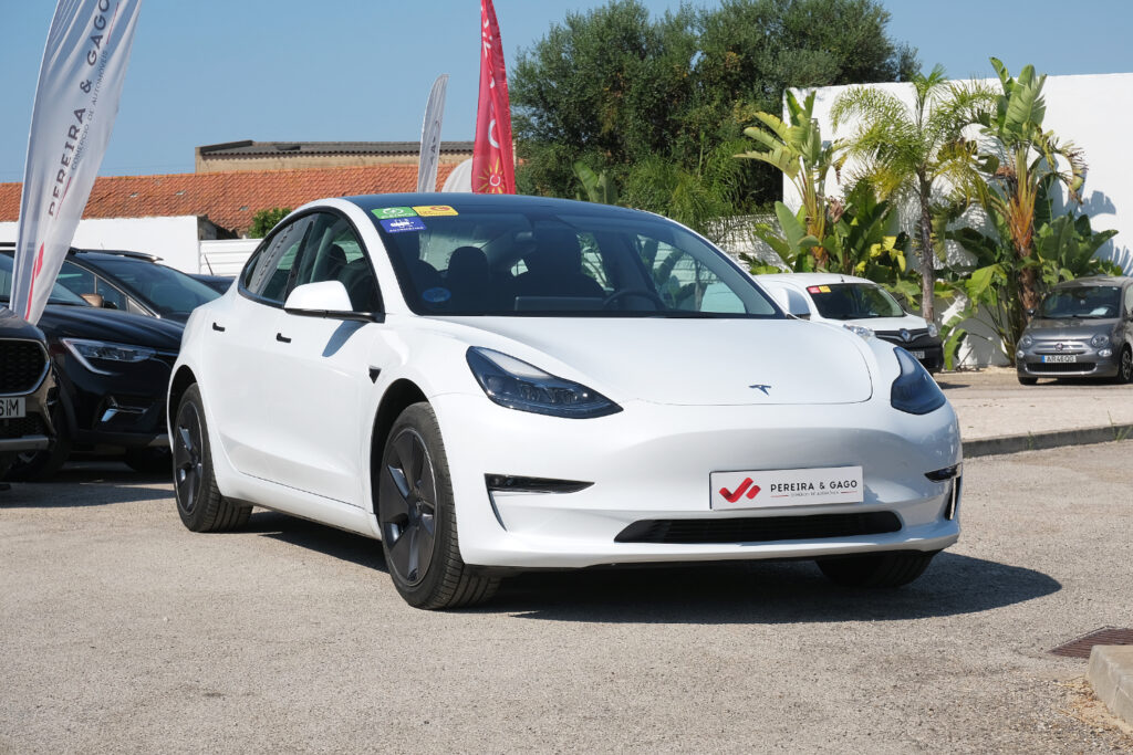 Tesla Model 3 Long Range