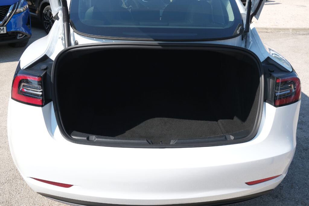 Tesla Model 3 Long Range