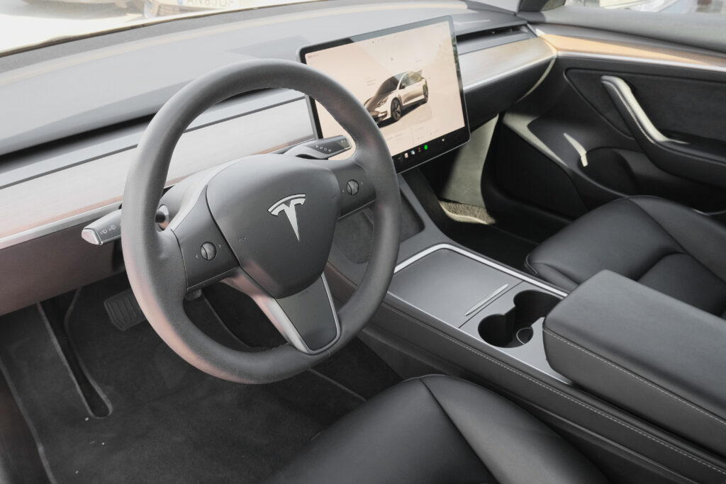 Tesla Model 3 Long Range