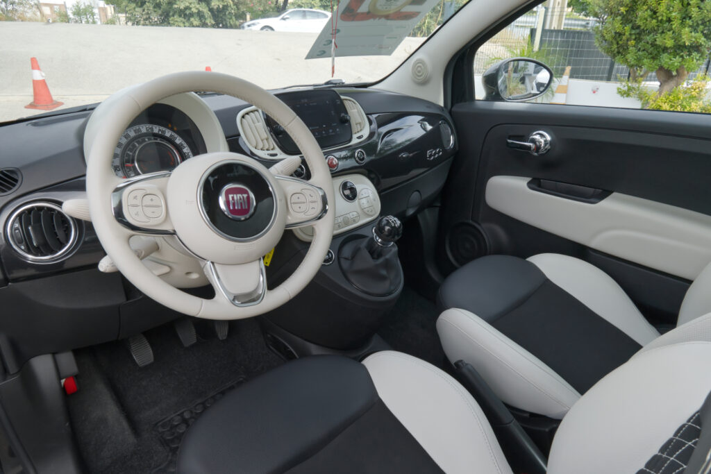 Fiat 500 1.0 Hybrid Connect Dolcevita