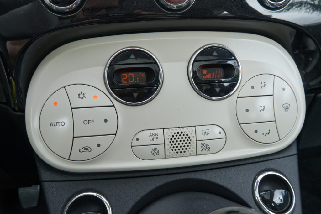 Fiat 500 1.0 Hybrid Connect Dolcevita