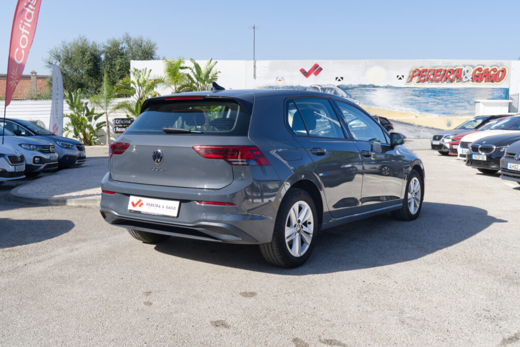 Volkswagen Golf 2.0 TDi Bluemotion