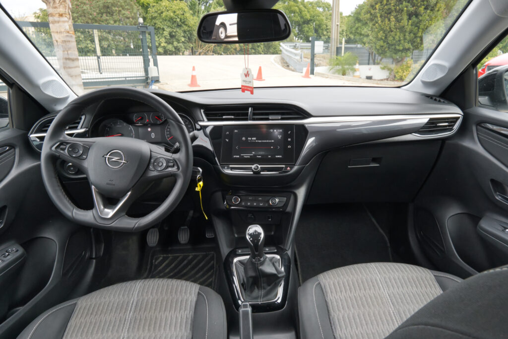 Opel Corsa 1.2 Business S/S