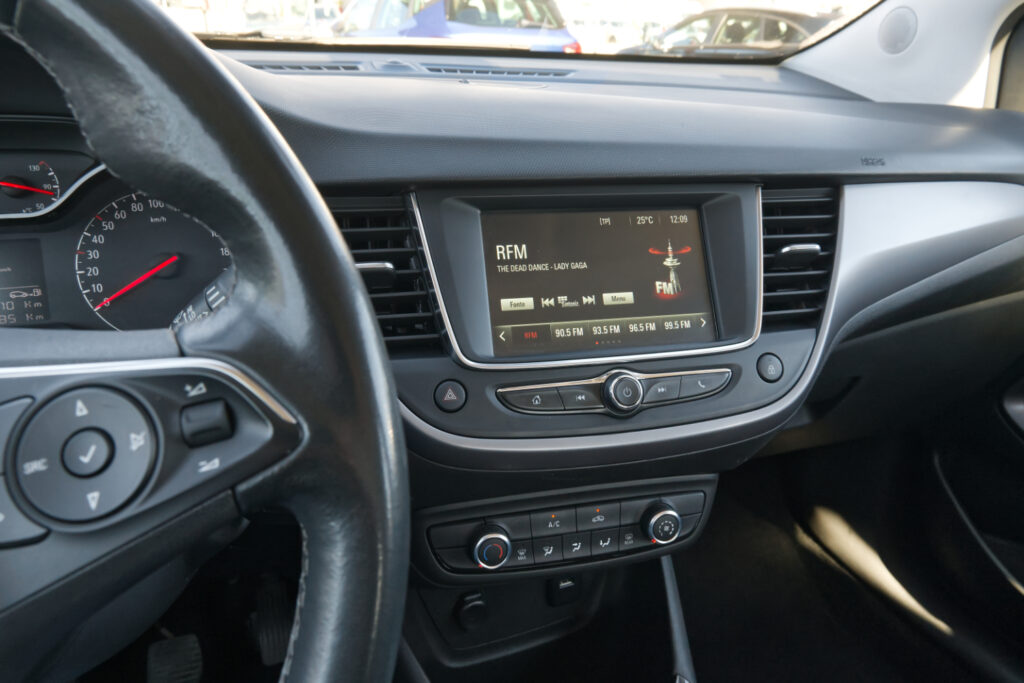 Opel Crossland X 1.2T Business Edition