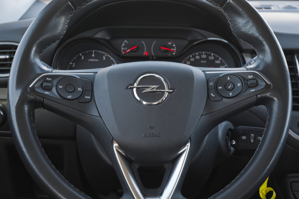 Opel Crossland X 1.2T Business Edition