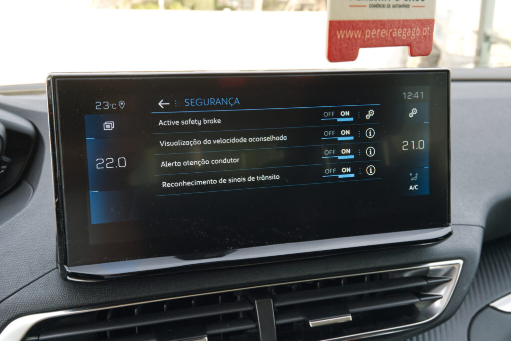 Peugeot 3008 1.5 Blue HDi Active Pack