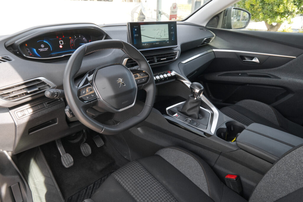 Peugeot 3008 1.5 Blue HDi Active Pack