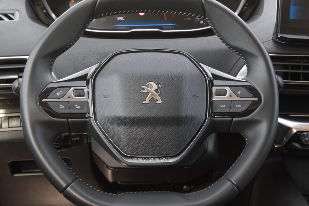 Peugeot 3008 1.5 Blue HDi Active Pack