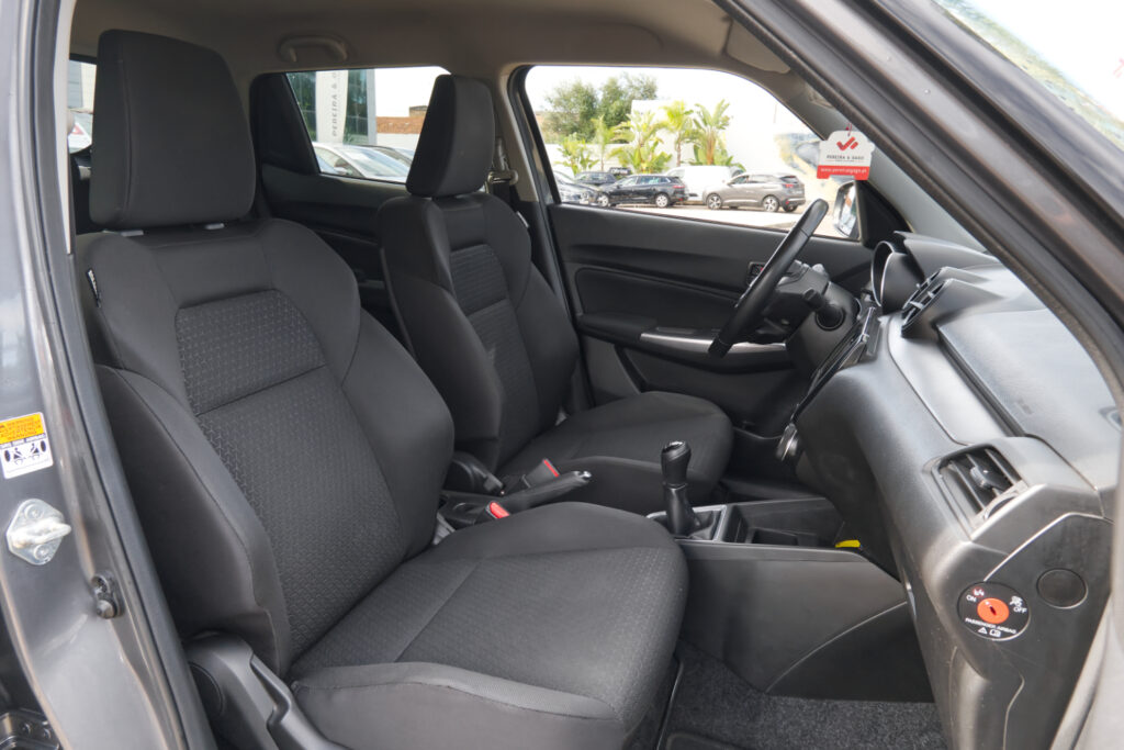 Suzuki Swift 1.0 GLX Hybrid