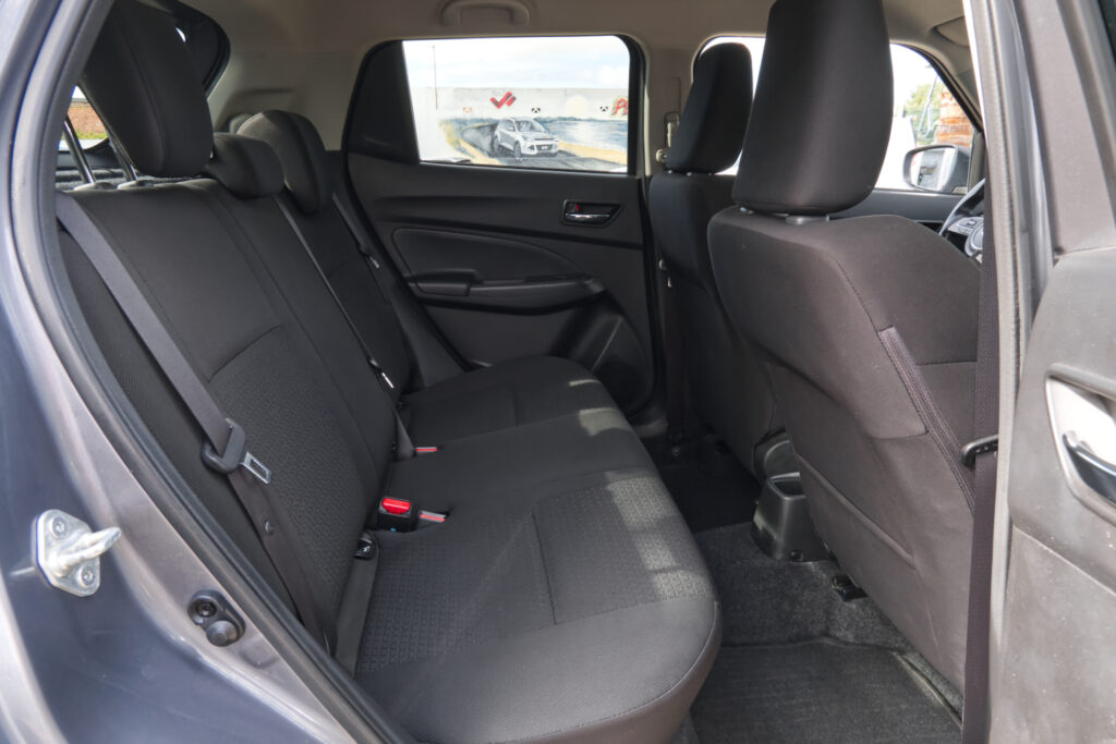 Suzuki Swift 1.0 GLX Hybrid