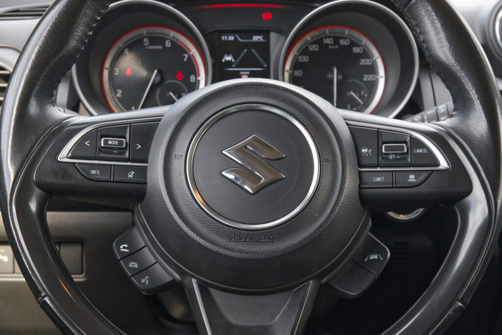 Suzuki Swift 1.0 GLX Hybrid