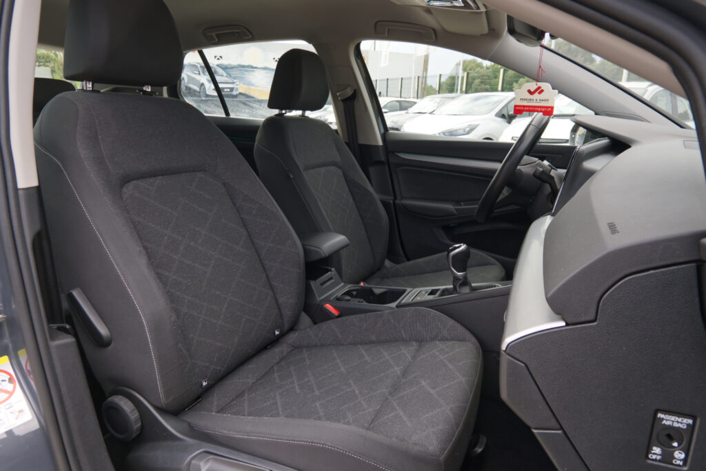 Volkswagen Golf 1.0 TSI Life