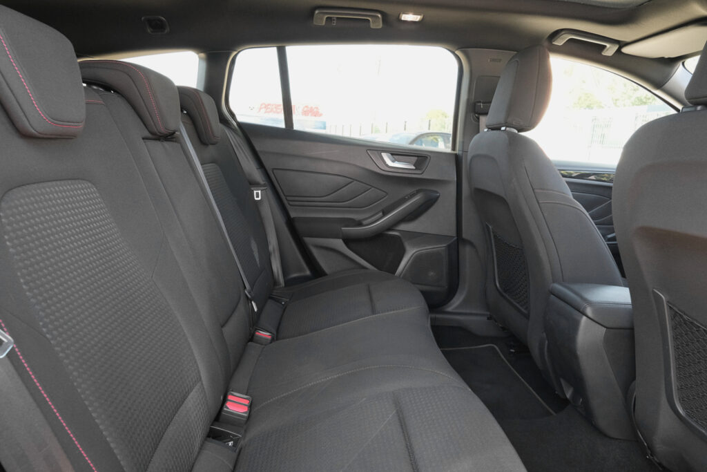 Ford Focus SW 1.0 ST-Line X DSG