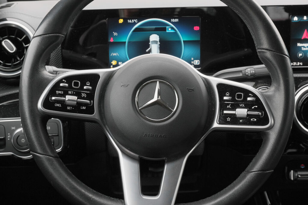 Mercedes-Benz CLA 200d Shooting Brack Style