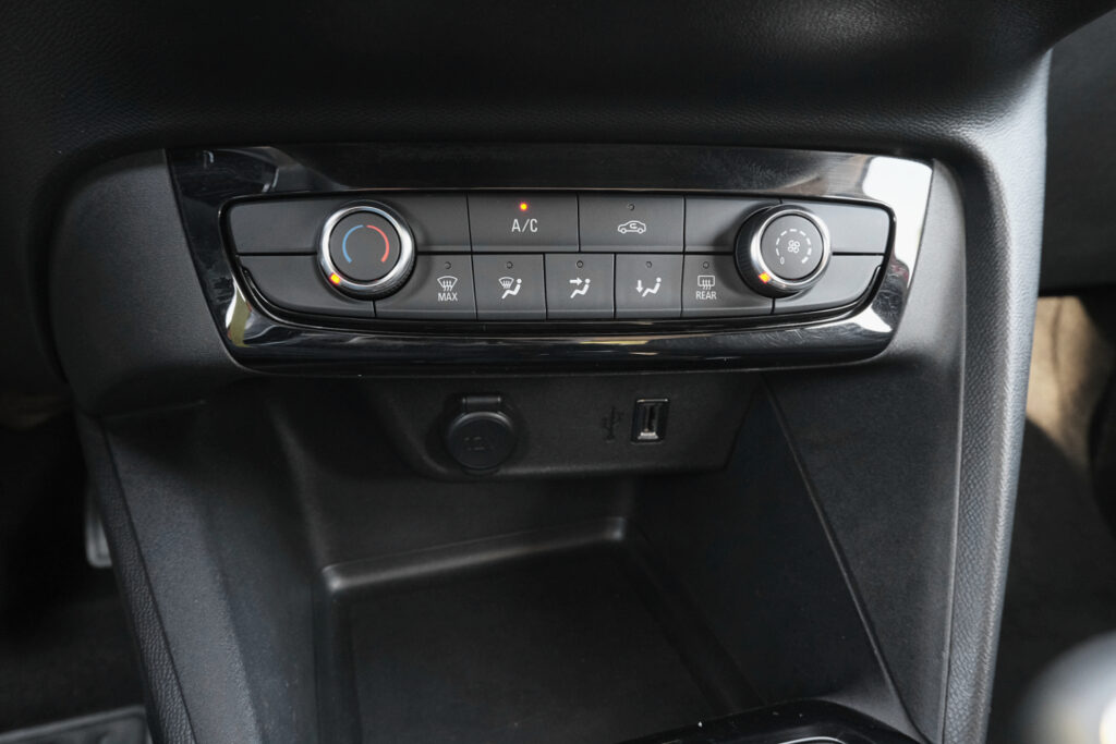 Opel Corsa 1.2 Business