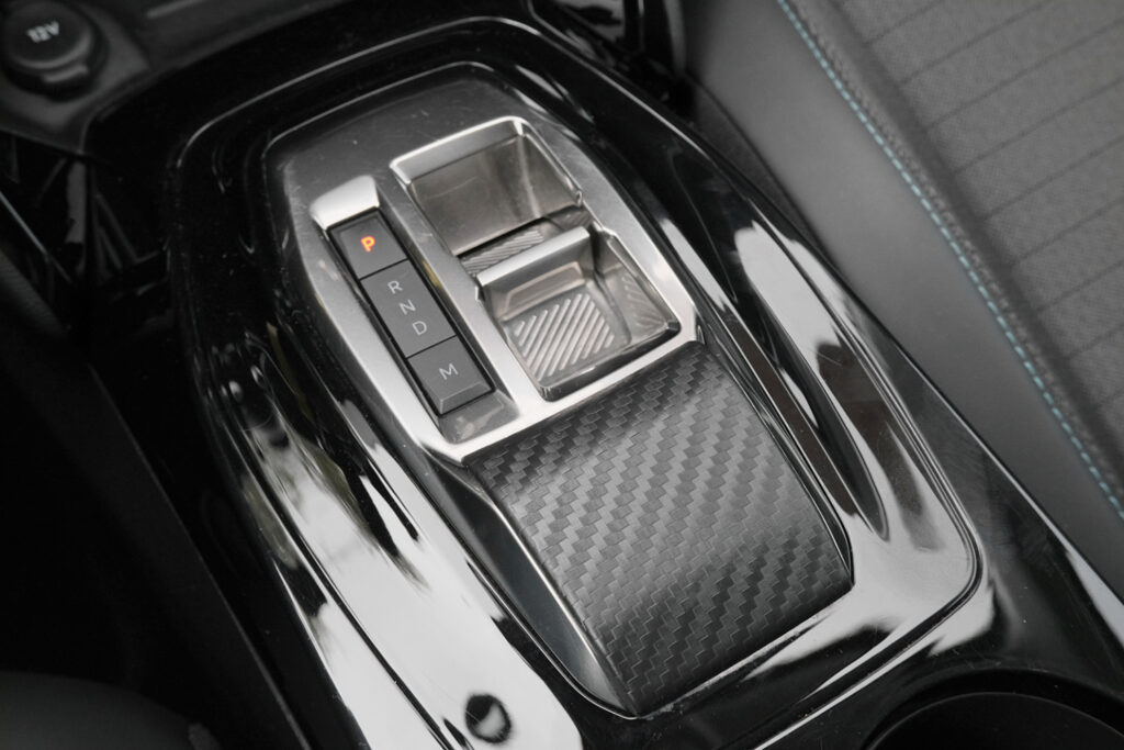 Peugeot 208 1.2 PureTech Allure Automático