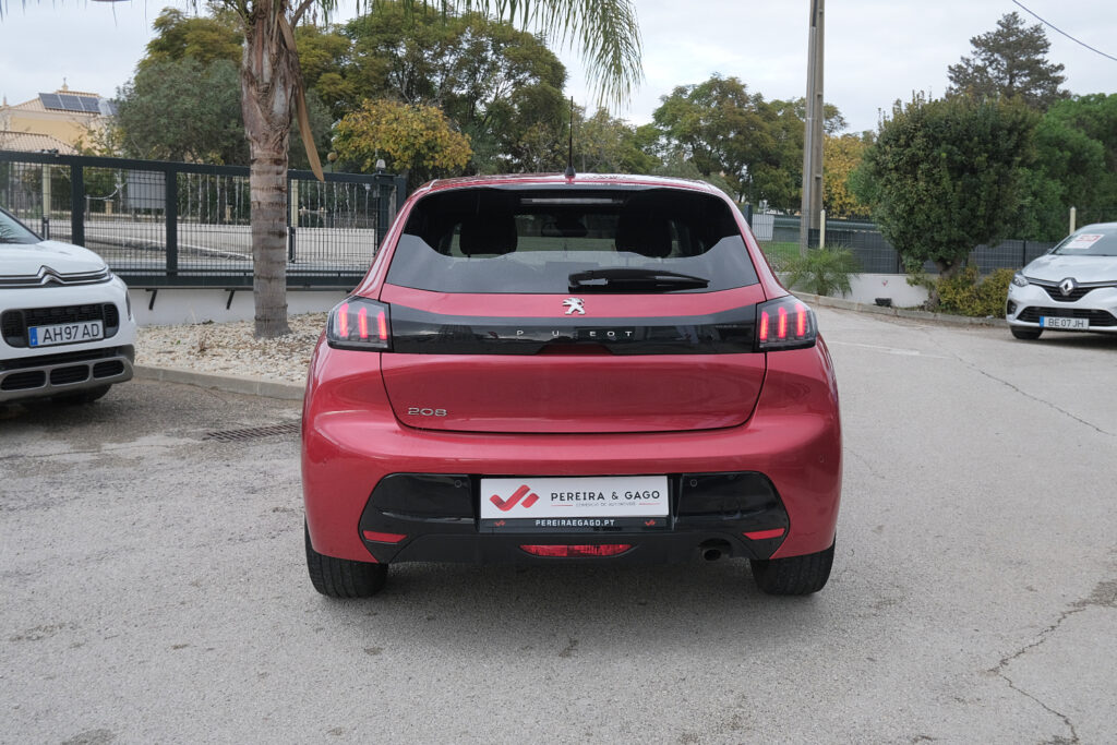 Peugeot 208 1.2 PureTech Allure Automático