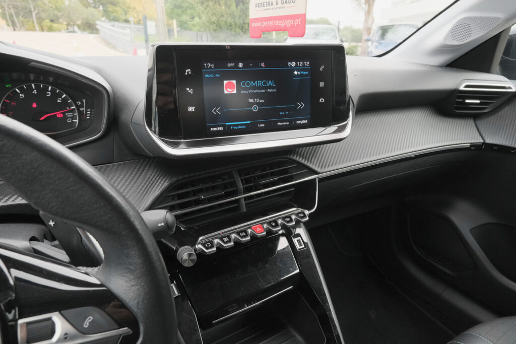 Peugeot 208 1.2 PureTech Allure Automático