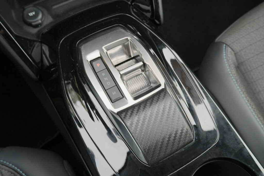 Peugeot 208 1.2 PureTech Allure Automático