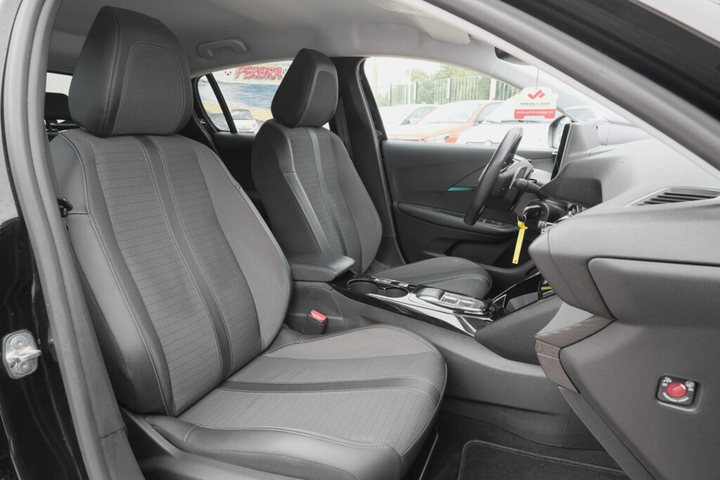 Peugeot 208 1.2 PureTech Allure Automático