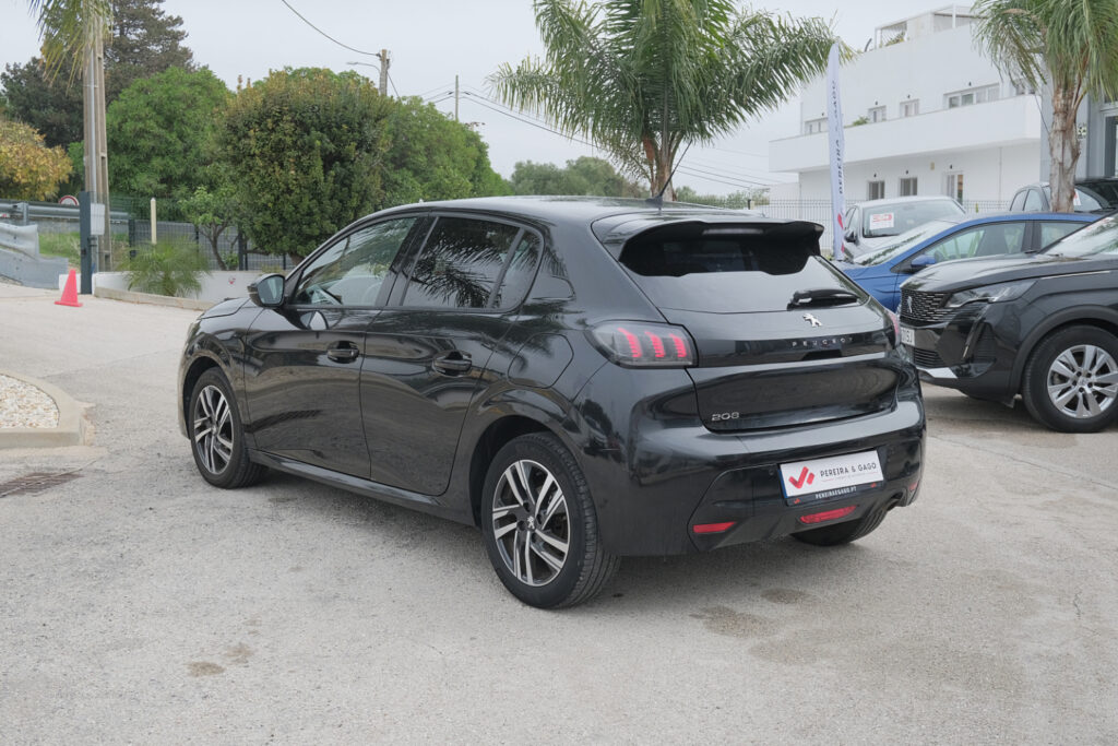 Peugeot 208 1.2 PureTech Allure Automático