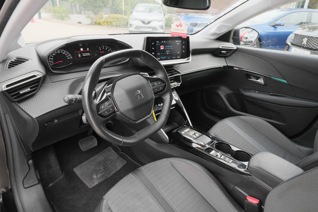 Peugeot 208 1.2 PureTech Allure Automático