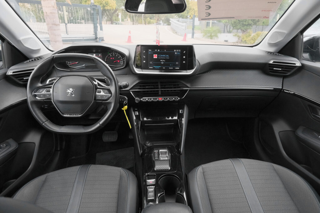 Peugeot 208 1.2 PureTech Allure Automático