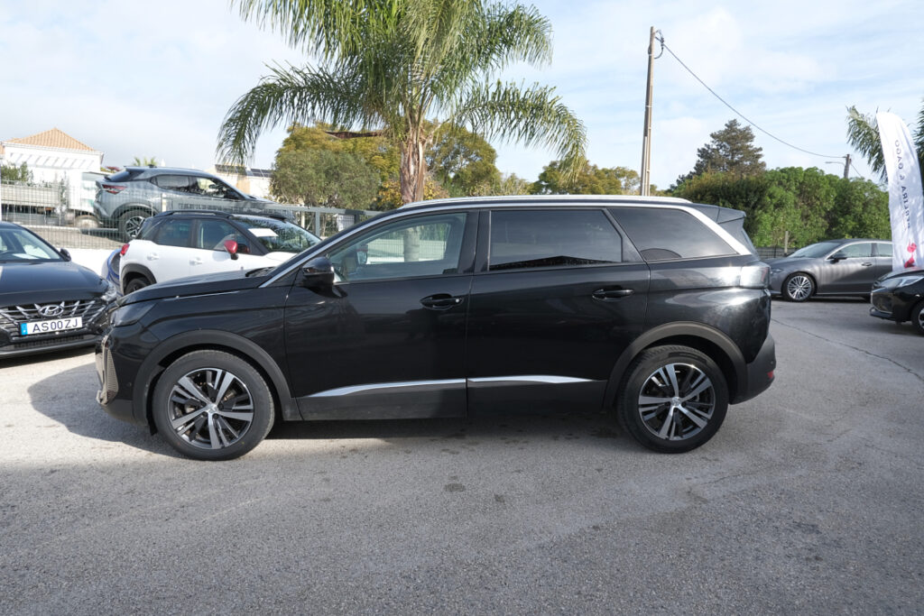 Peugeot 5008 1.5 BlueHDi Allure Automático