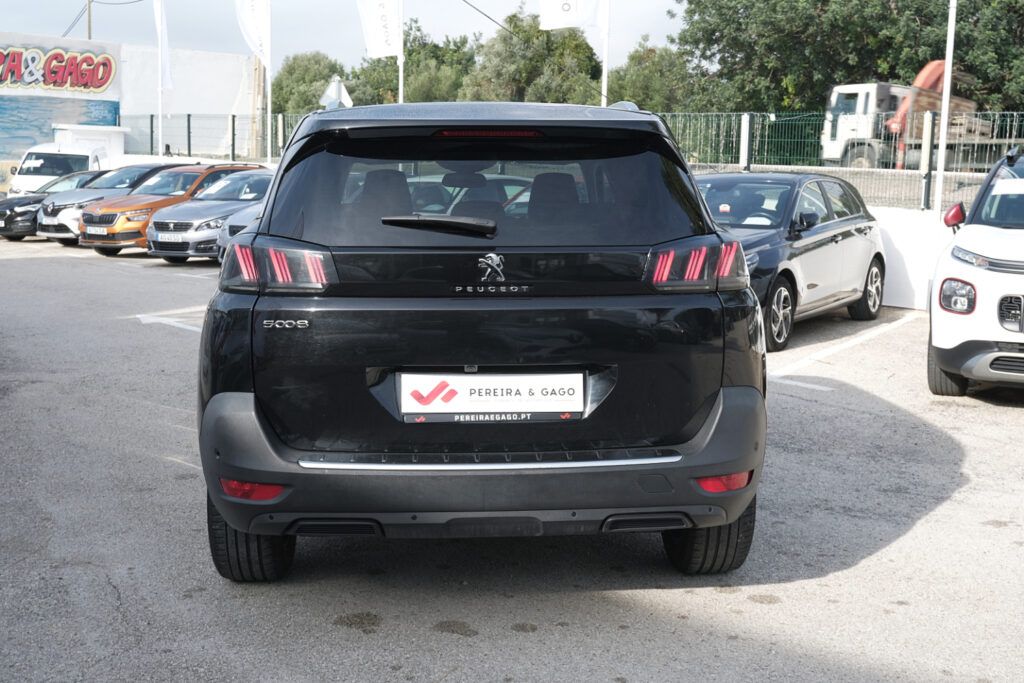 Peugeot 5008 1.5 BlueHDi Allure Automático