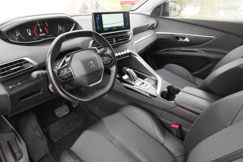 Peugeot 5008 1.5 BlueHDi Allure Automático