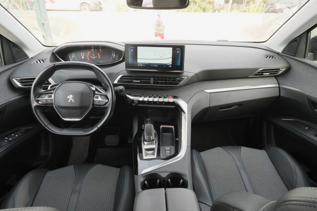 Peugeot 5008 1.5 BlueHDi Allure Automático