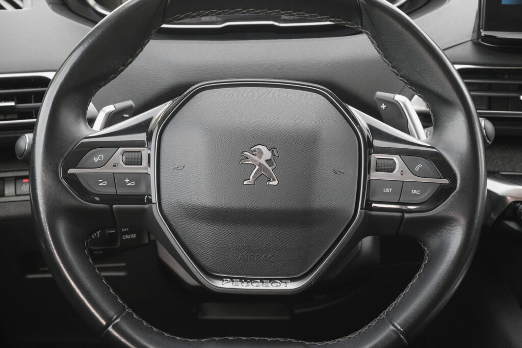 Peugeot 5008 1.5 BlueHDi Allure Automático