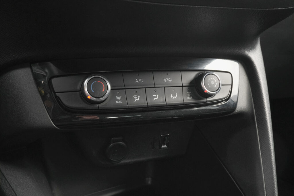 Opel Corsa 1.2 Edition