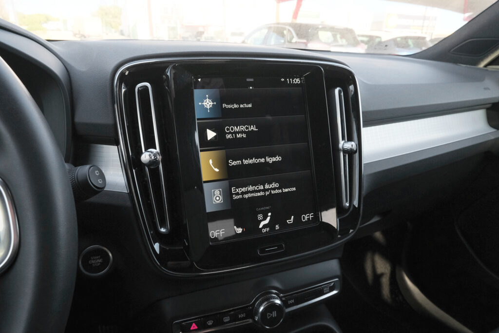 Volvo XC40 1.5 T2 Plus Dark Auto