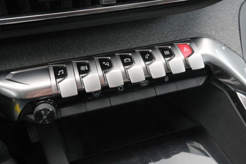 Peugeot 3008 1.5 Blue HDi Allure