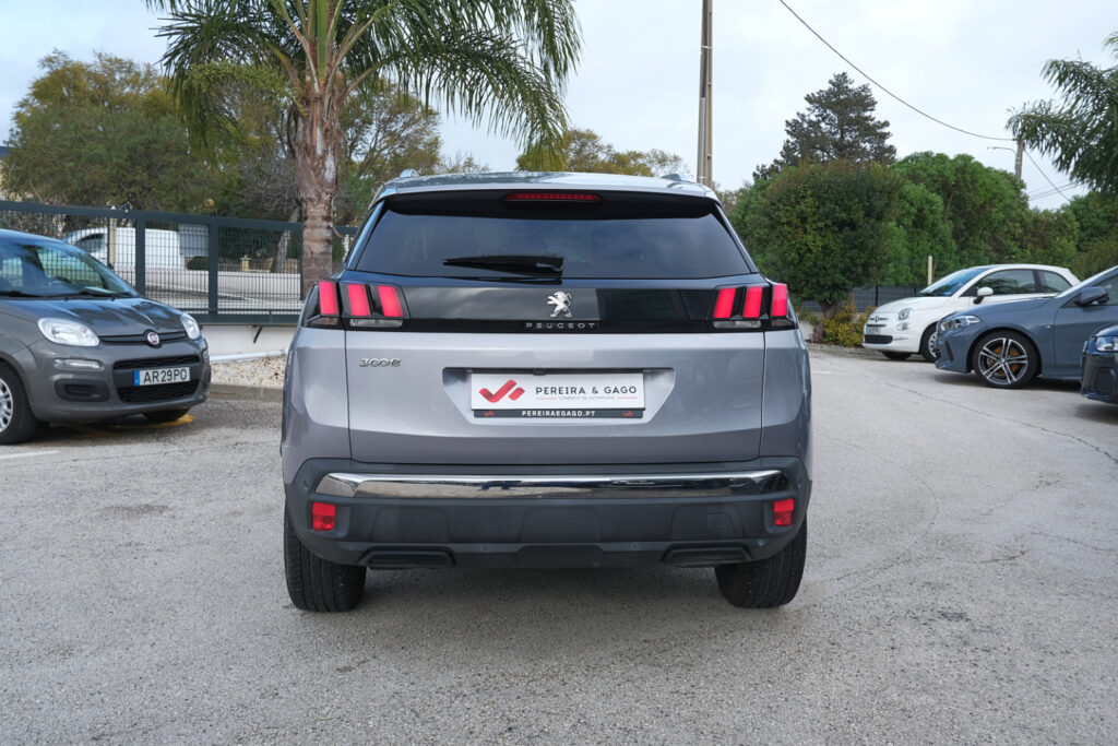 Peugeot 3008 1.5 Blue HDi Allure