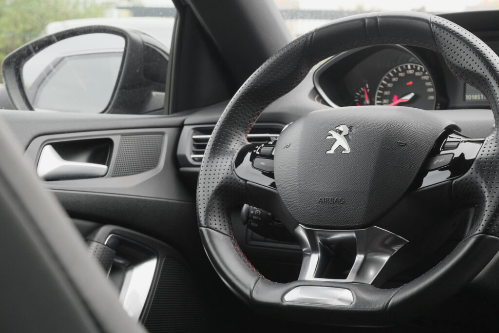 Peugeot 308 SW 1.5 Blue HDi GT Line EAT8