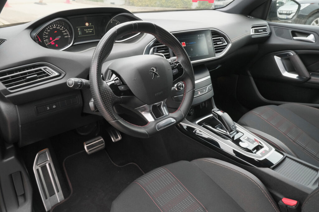 Peugeot 308 SW 1.5 Blue HDi GT Line EAT8