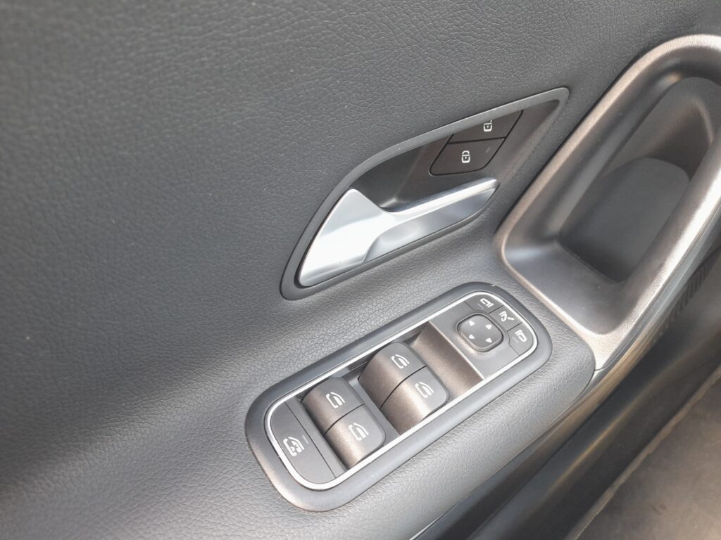 Mercedes-Benz CLA Shooting Brake 180d Style