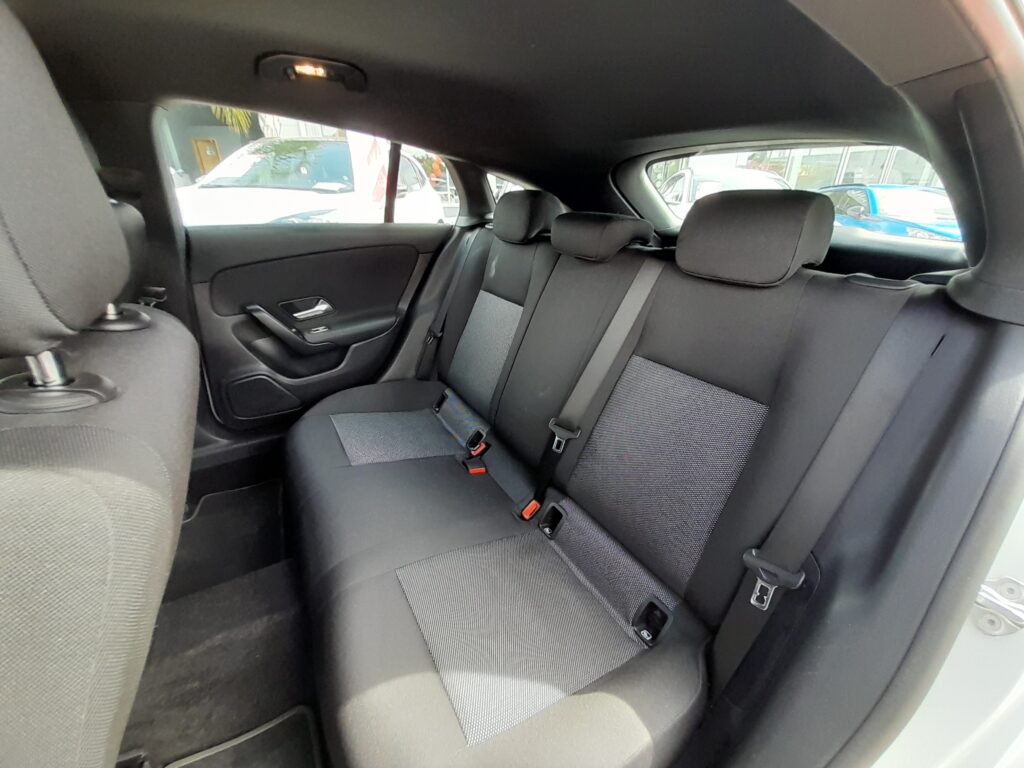 Mercedes-Benz CLA Shooting Brake 180d Style