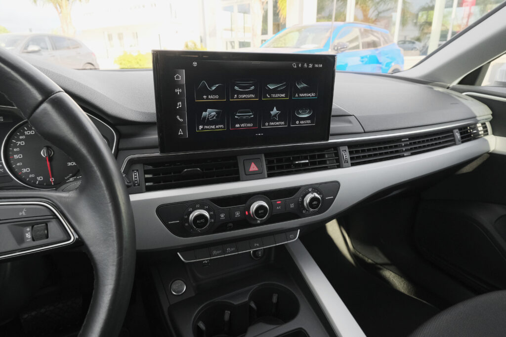 Audi A4 Avant 2.0 TDi 35 Caixa Automática