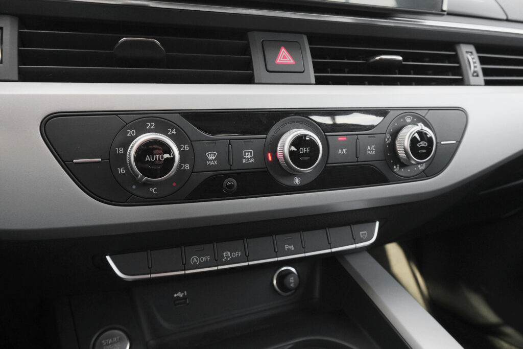 Audi A4 Avant 2.0 TDi 35 Caixa Automática