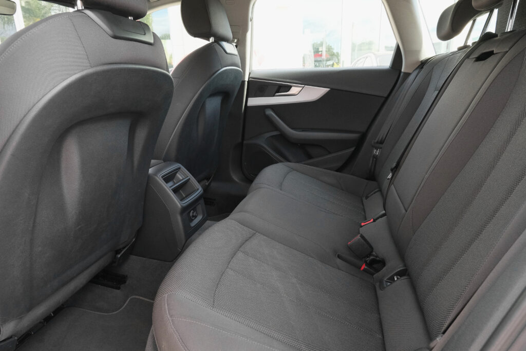 Audi A4 Avant 2.0 TDi 35 Caixa Automática