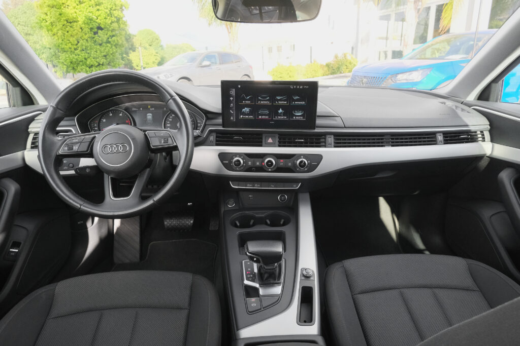 Audi A4 Avant 2.0 TDi 35 Caixa Automática