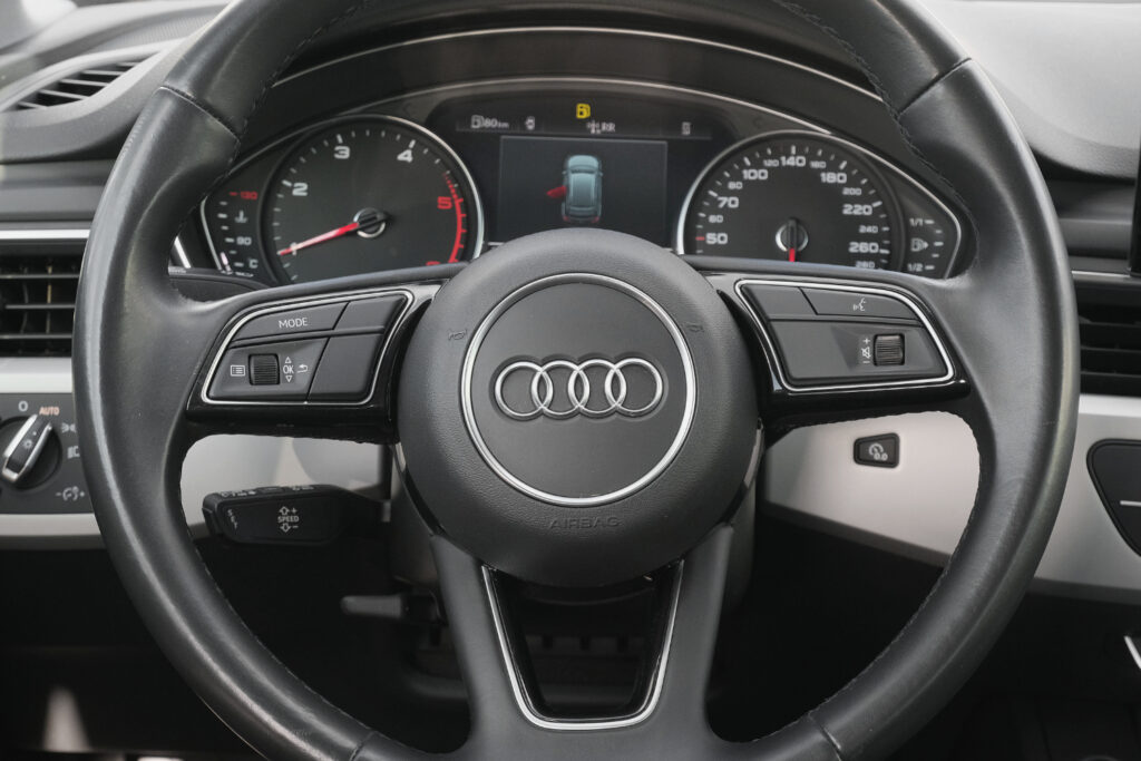 Audi A4 Avant 2.0 TDi 35 Caixa Automática